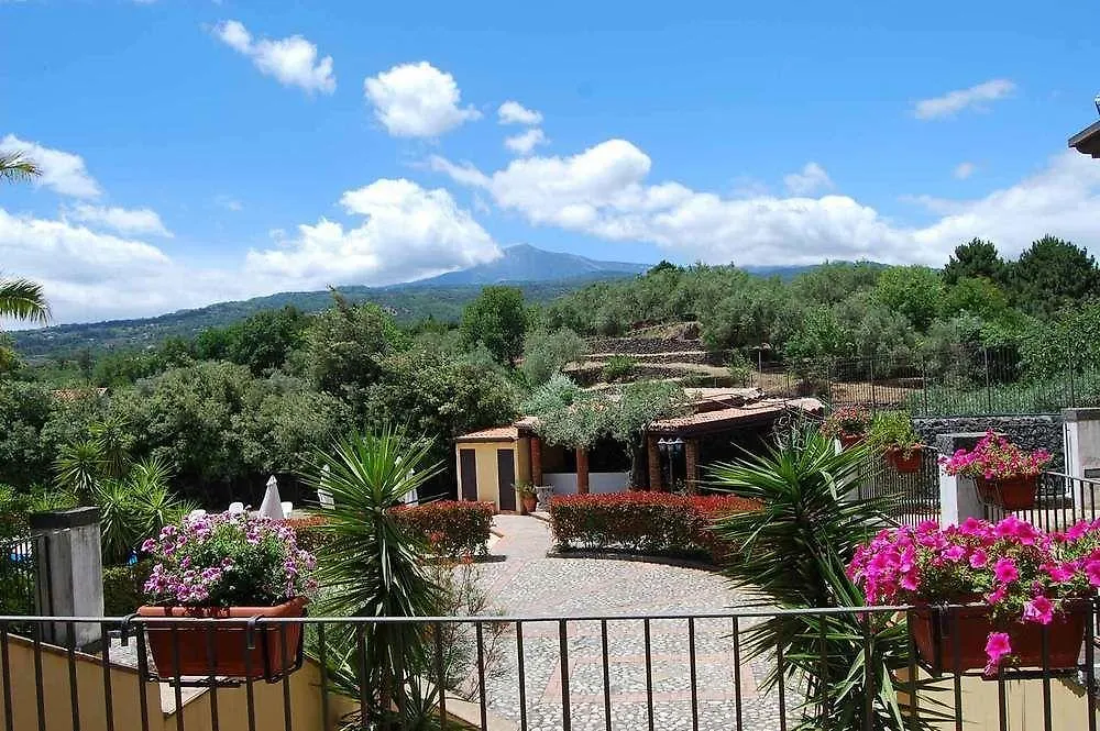 Villa San Gerardo Piedimonte Etneo Country house