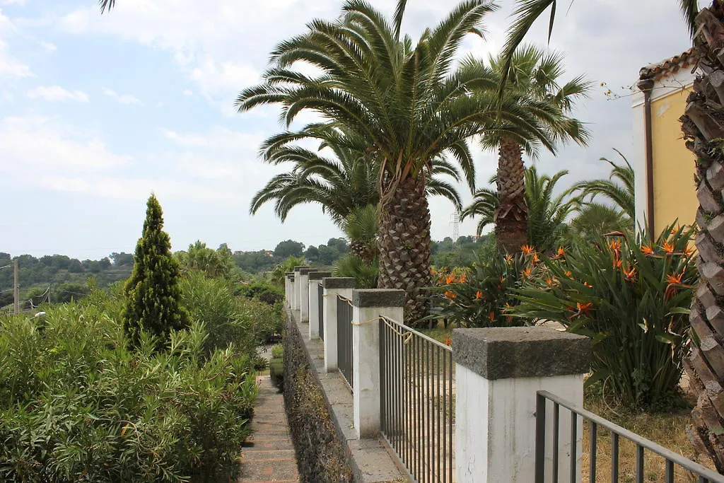 Country house Villa San Gerardo Piedimonte Etneo